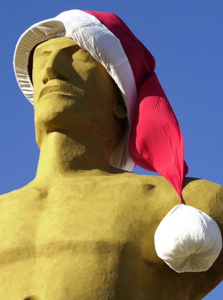 Tulsa's Golden Driller in 1999